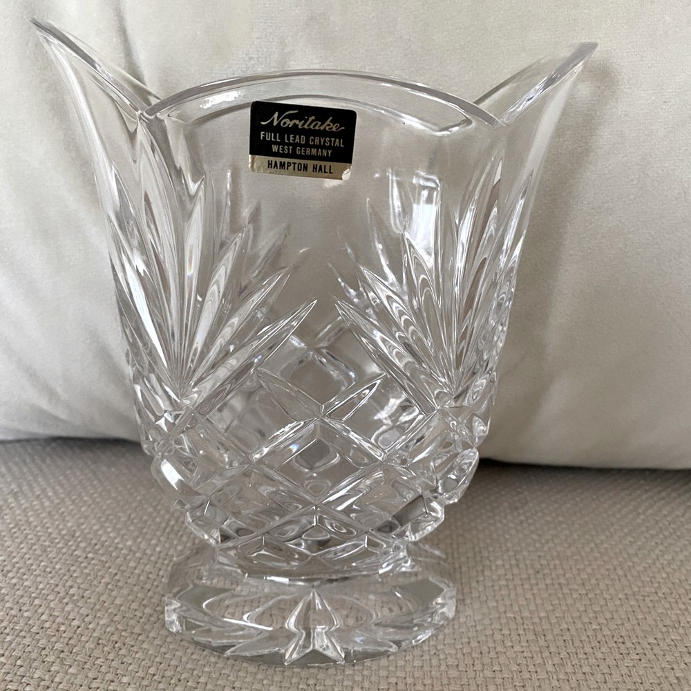 Noritake Hampton Hall Full Lead Crystal Glass Vase With label